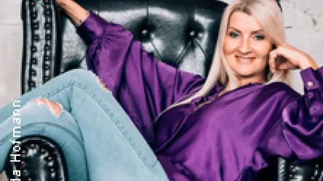 Astrid Wirtenberger & Band  - Solo, aber mit vertrauter Kraft