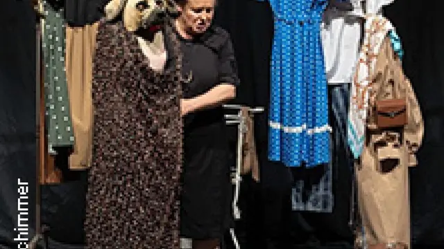 Das Kleid - Dschungel Wien