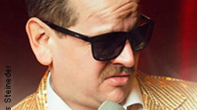 Romantic Slivo & The Burning Hearts - Love, love & love