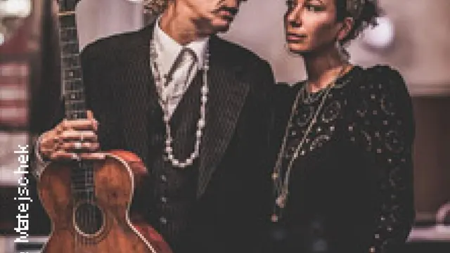 Ursula Strauss & Ernst Molden - Nochdvegl