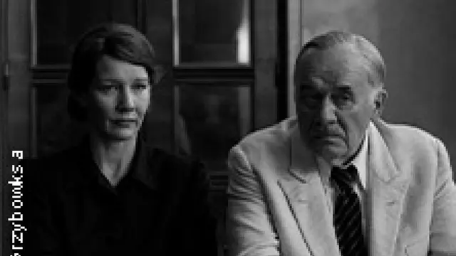 Vaterland - Fatherland - LeinwandLounge - Programmkino